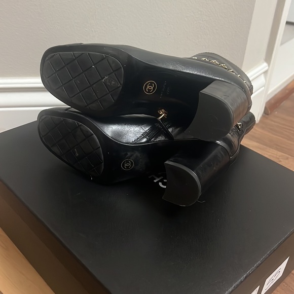 Chanel boot - Picture 5 of 7